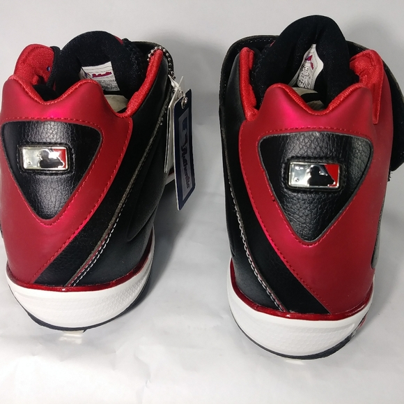 New Reebok sneakers with cleats - Picture 10 of 11